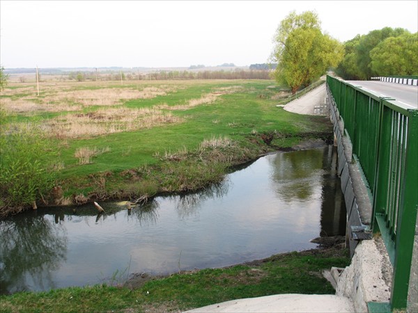 Мост через реку Вабля в селе Бобрик.